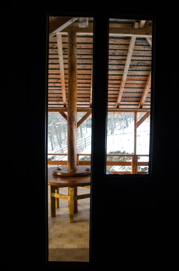 Cabana Valea Bradului Nuksora Kültér fotó